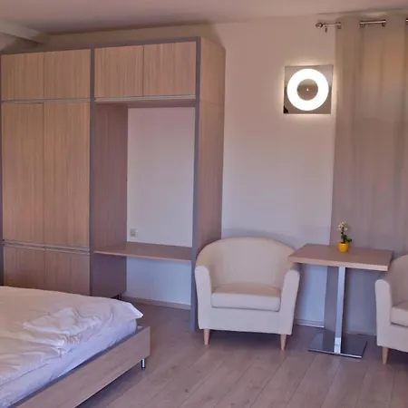 Csenge Panzio 3* Balatonszarszo